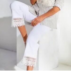 NWT-Beautiful Lace Hem White Crop Pants - 14 Missy